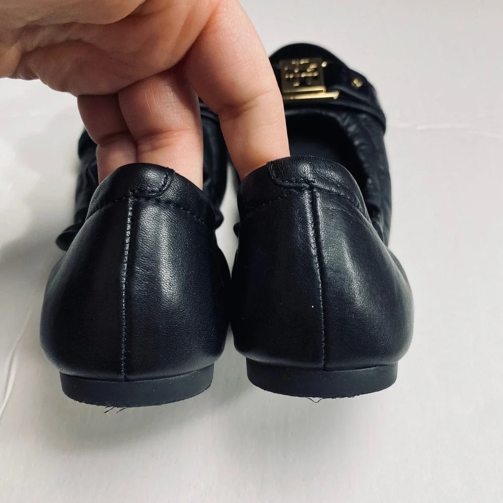 Tory Burch Ambrose‎ Gold Logo Reva Cap Toe Ballet Flats Black Leather Size 5.5